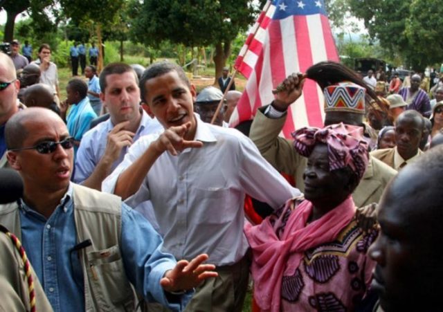 11-foto Obama in Kenya